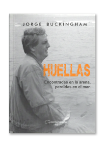 Huellas encontradas en la arena, perdidas en el mar